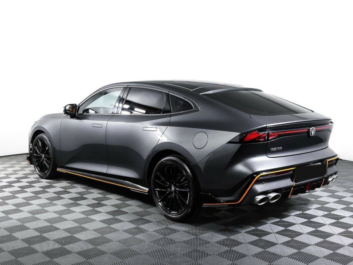 Changan UNI-V 2023 года с пробегом. Фото: #3