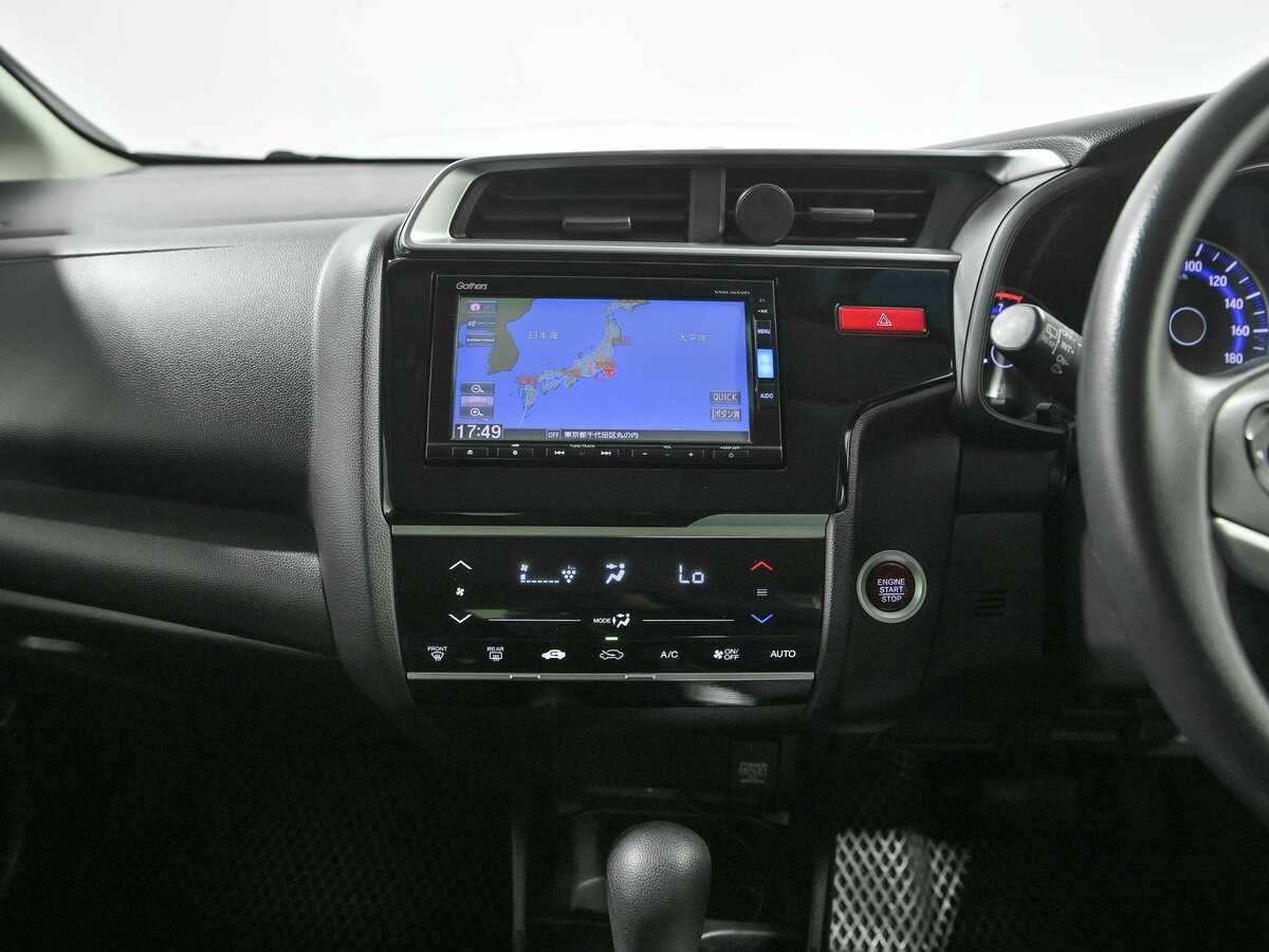 Honda Fit 2016 года с пробегом. Фото: #8