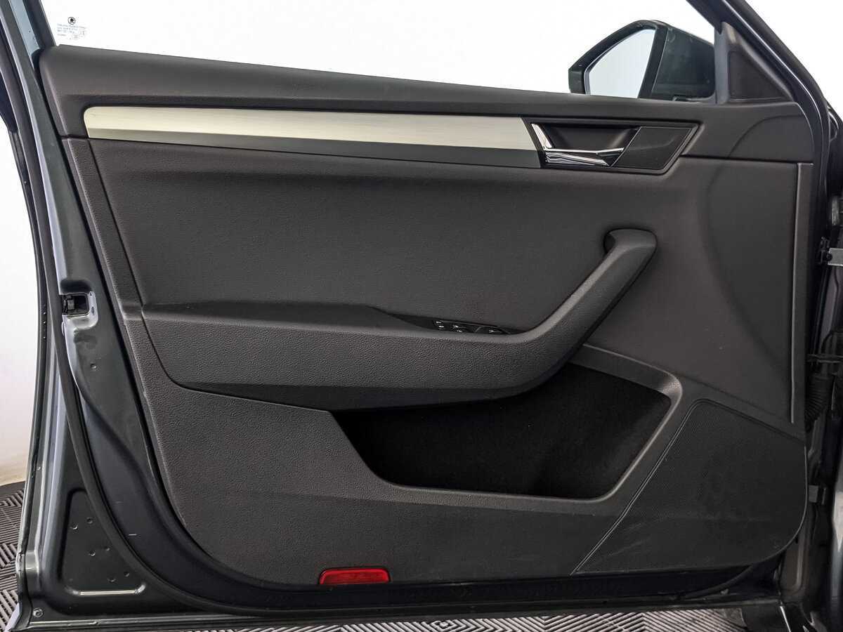 Skoda Superb 2019 года с пробегом. Фото: #18