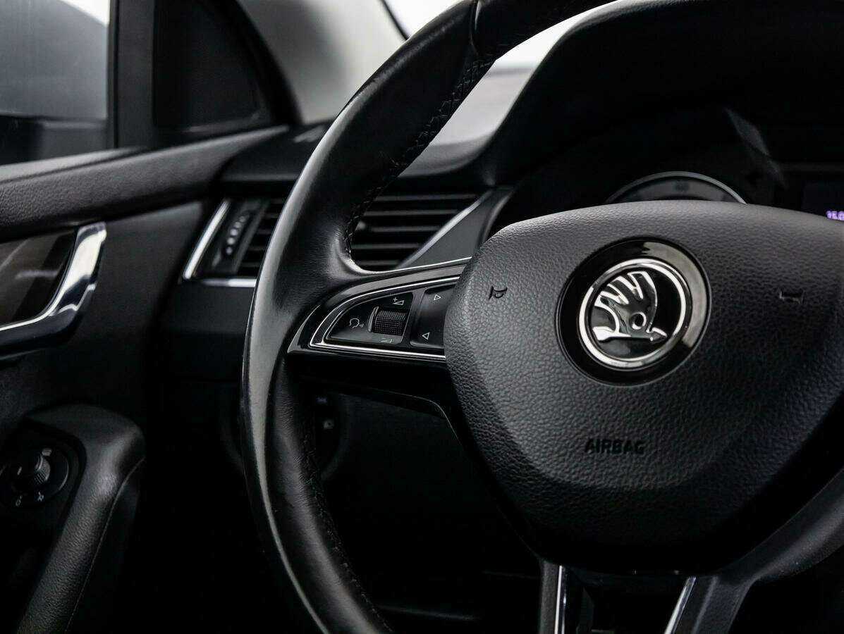 Skoda Octavia 2018 года с пробегом. Фото: #12