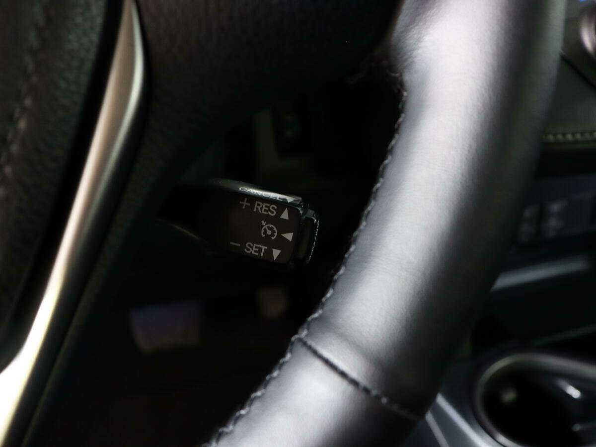 Toyota RAV4 2017 года с пробегом. Фото: #17