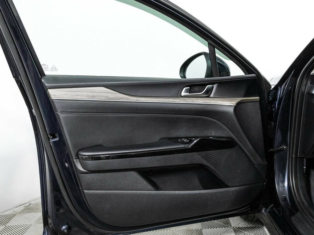 Kia K5 2020 года с пробегом. Фото: #24