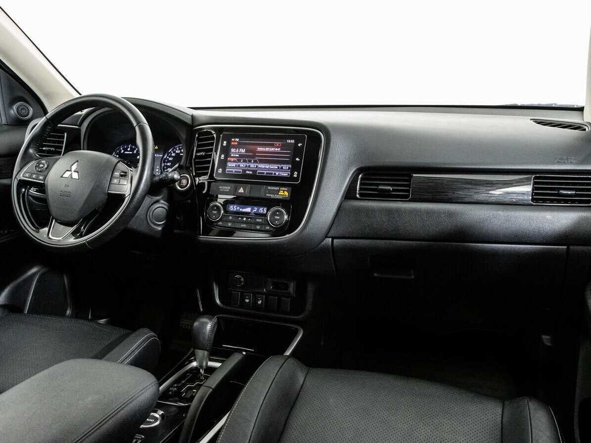 Mitsubishi Outlander 2018 года с пробегом. Фото: #6