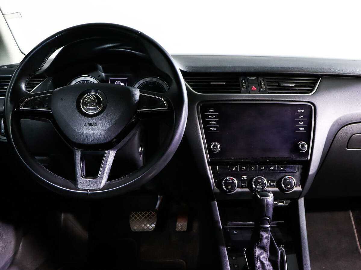 Skoda Octavia 2019 года с пробегом. Фото: #11