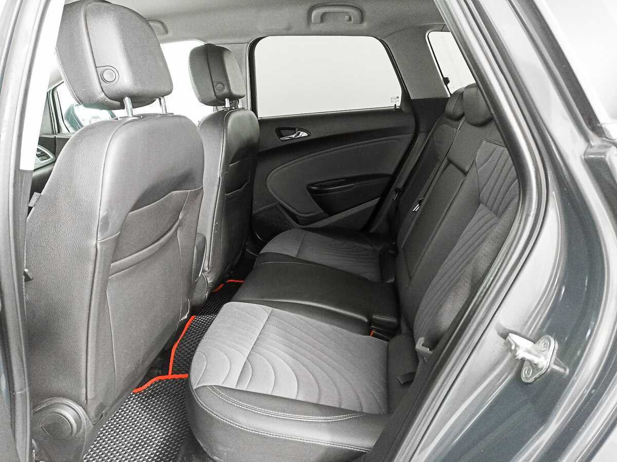 Opel Astra 2013 года с пробегом. Фото: #9