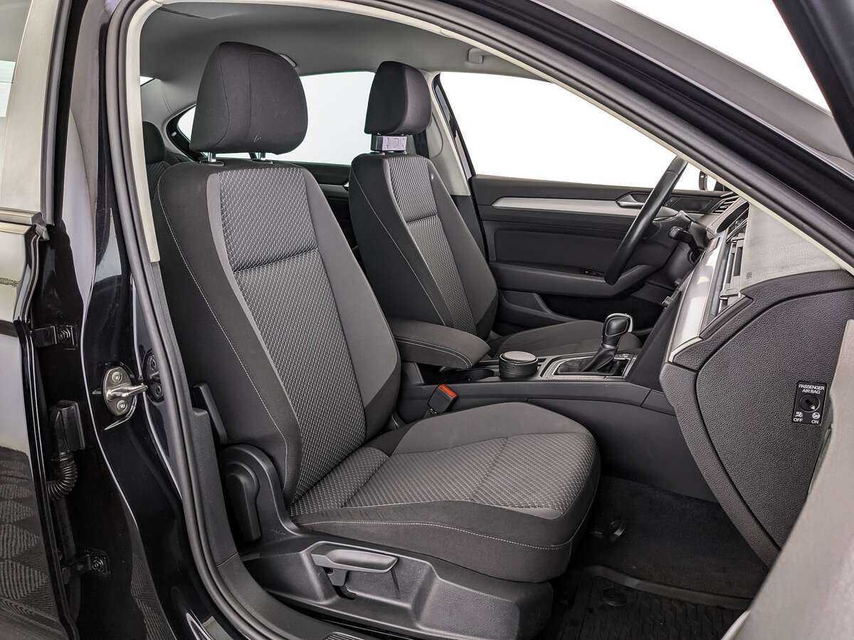 Volkswagen Passat 2016 года с пробегом. Фото: #18