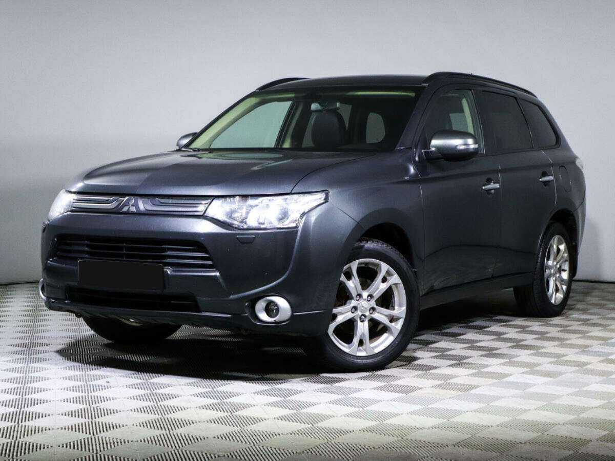 Mitsubishi Outlander 2013 года с пробегом. Фото: #0