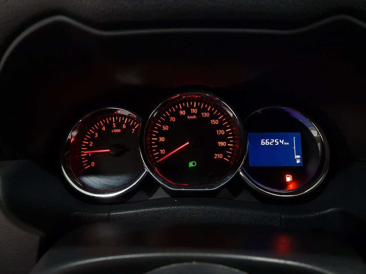 Nissan Terrano 2016 года с пробегом. Фото: #4