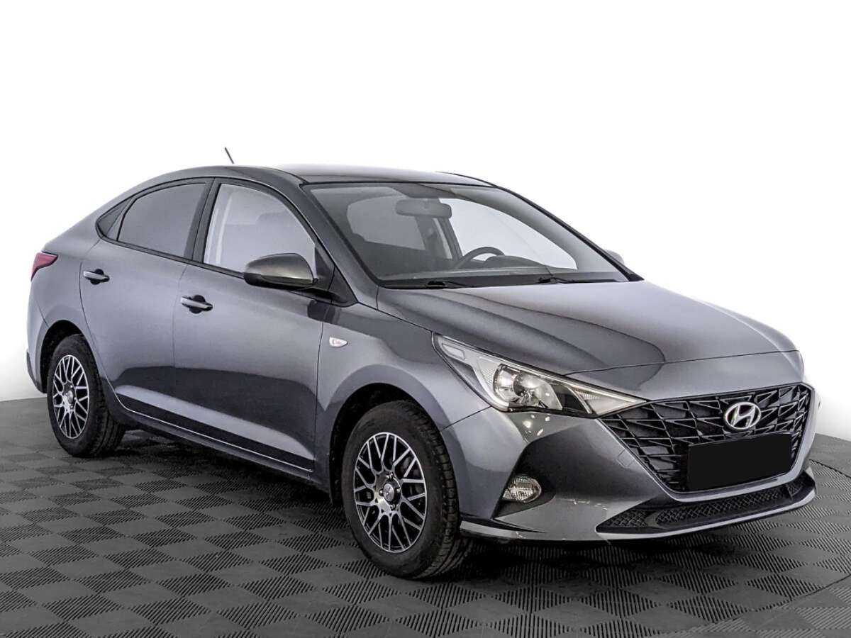 Hyundai Solaris 2021 года с пробегом. Фото: #2