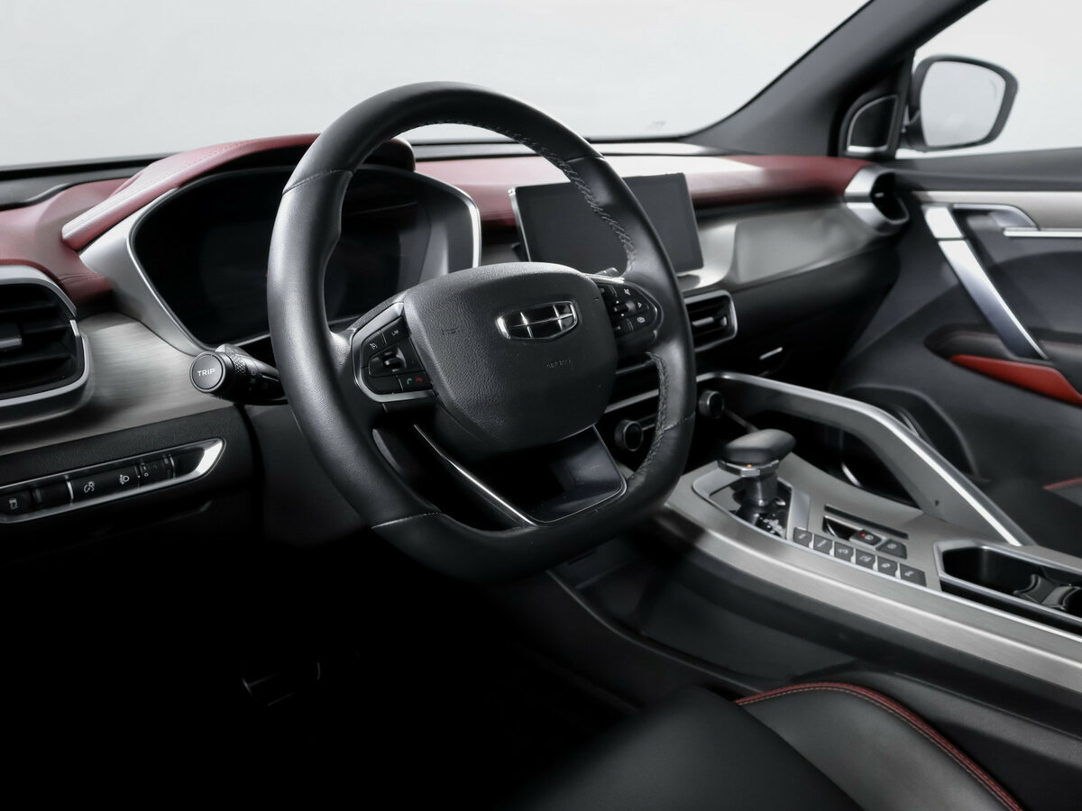 Geely Coolray 2023 года с пробегом. Фото: #13