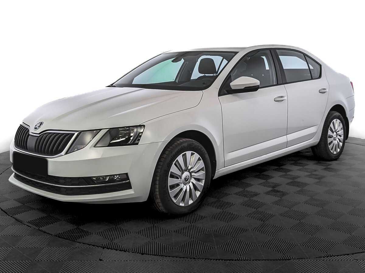Skoda Octavia 2017 года с пробегом. Посмотреть фото