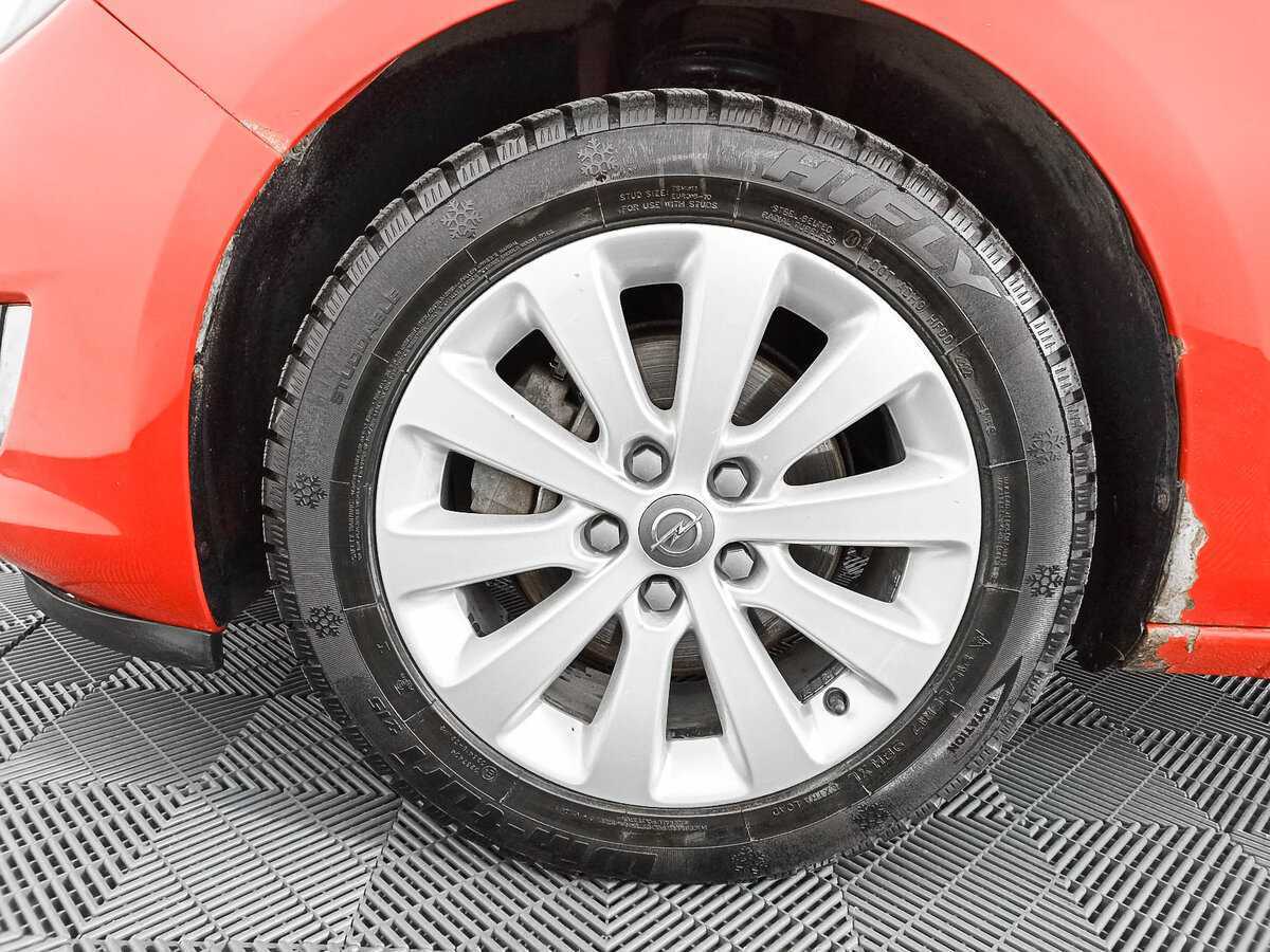 Opel Astra 2012 года с пробегом. Фото: #13