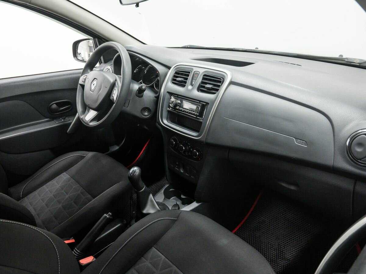 Renault Sandero 2017 года с пробегом. Фото: #6