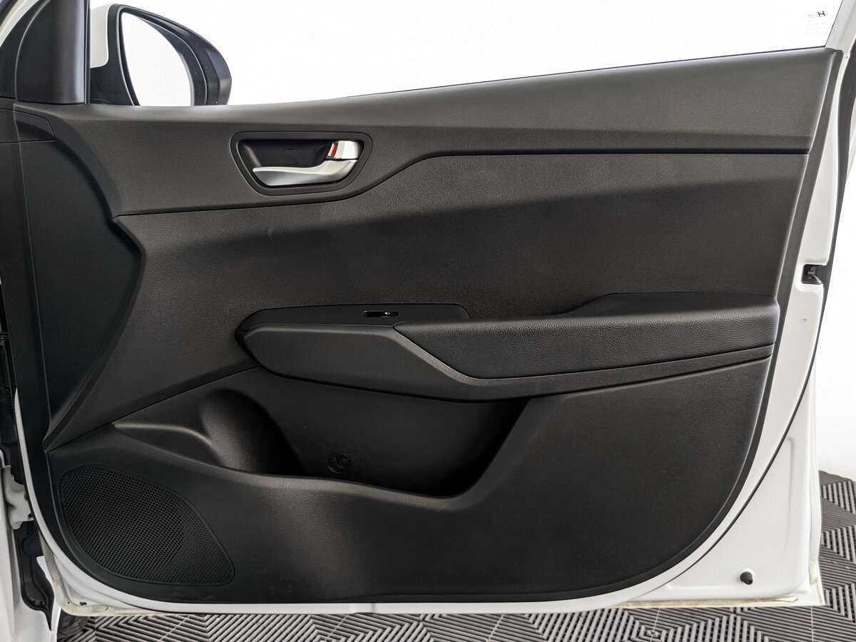 Hyundai Solaris 2020 года с пробегом. Фото: #24