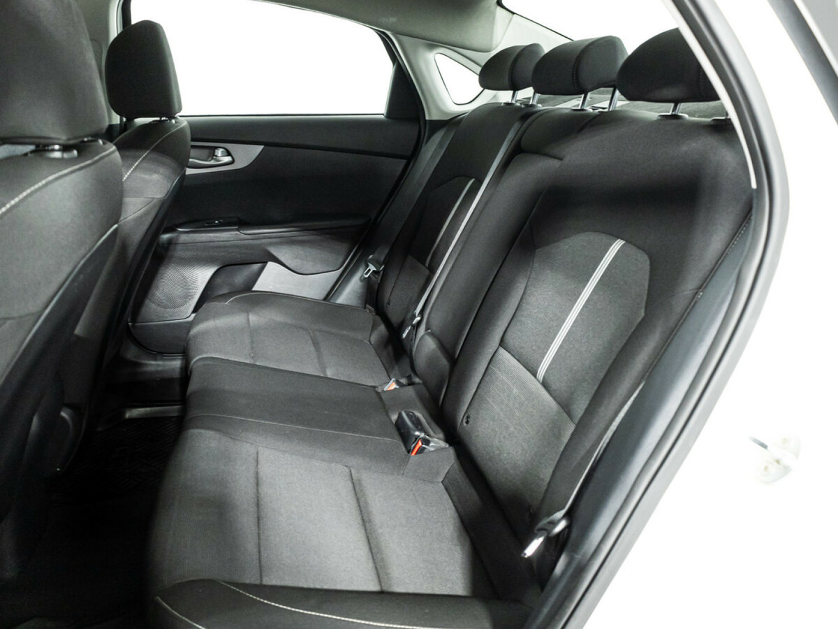 Kia Cerato 2019 года с пробегом. Фото: #9