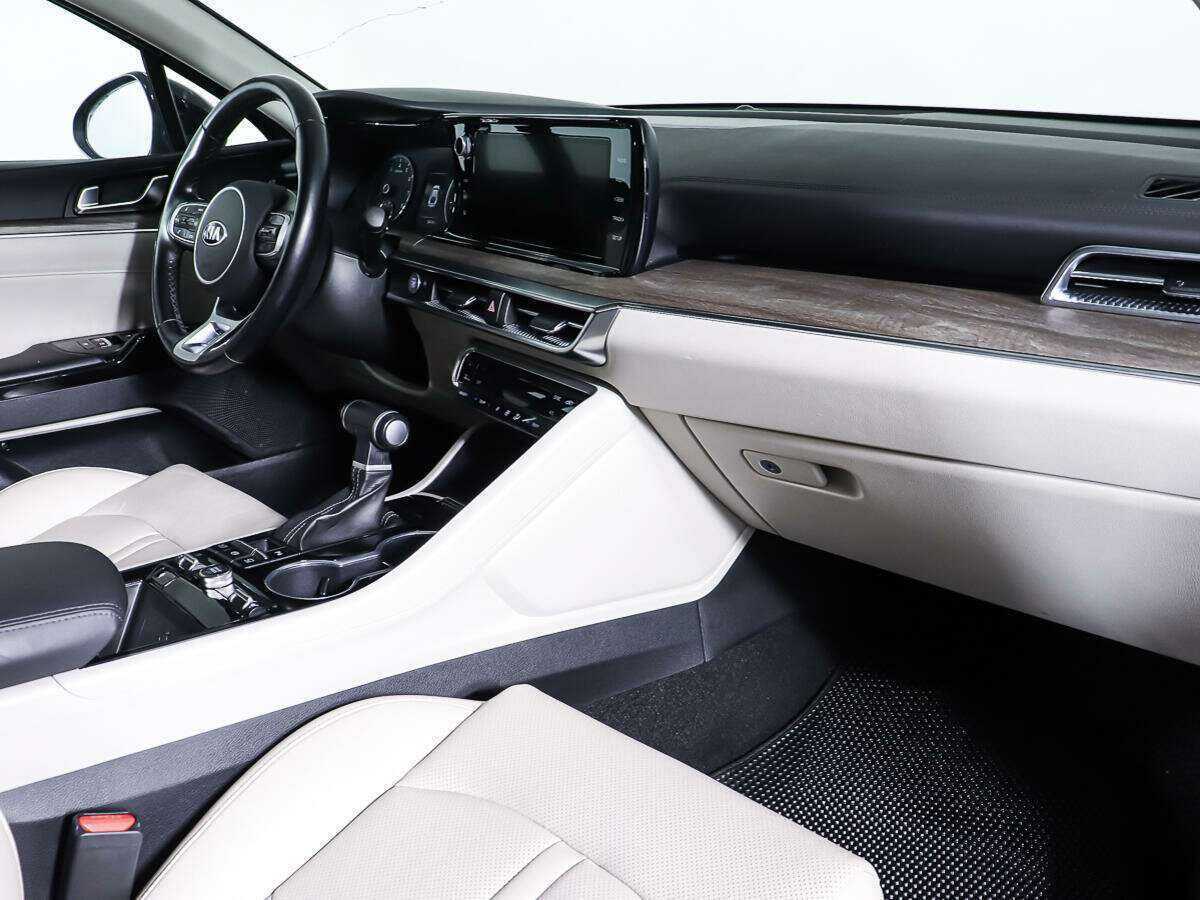 Kia K5 2020 года с пробегом. Фото: #8