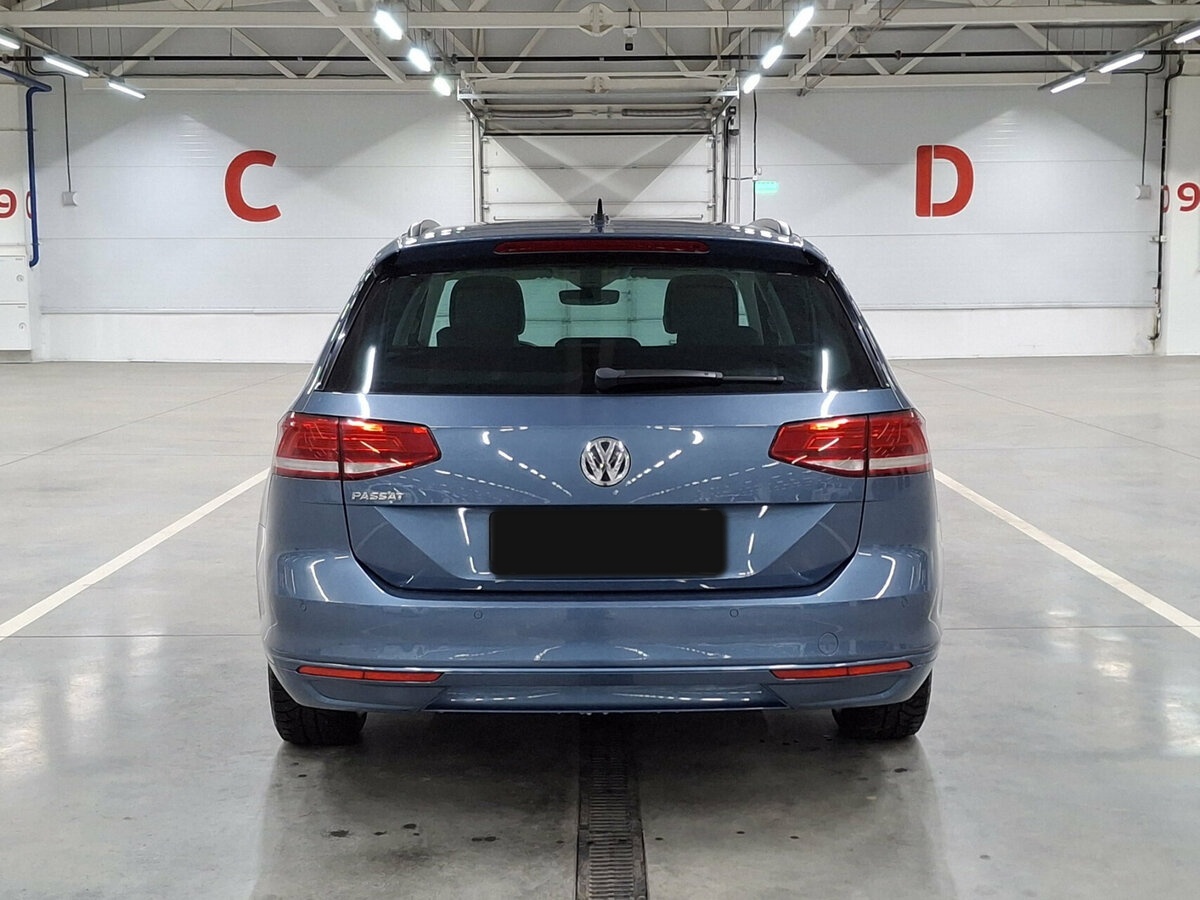 Volkswagen Passat 2018 года с пробегом. Фото: #5