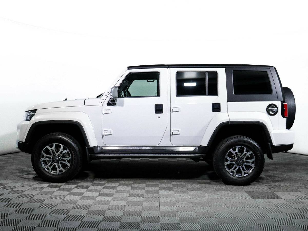 BAIC BJ40 2023 года с пробегом. Фото: #4