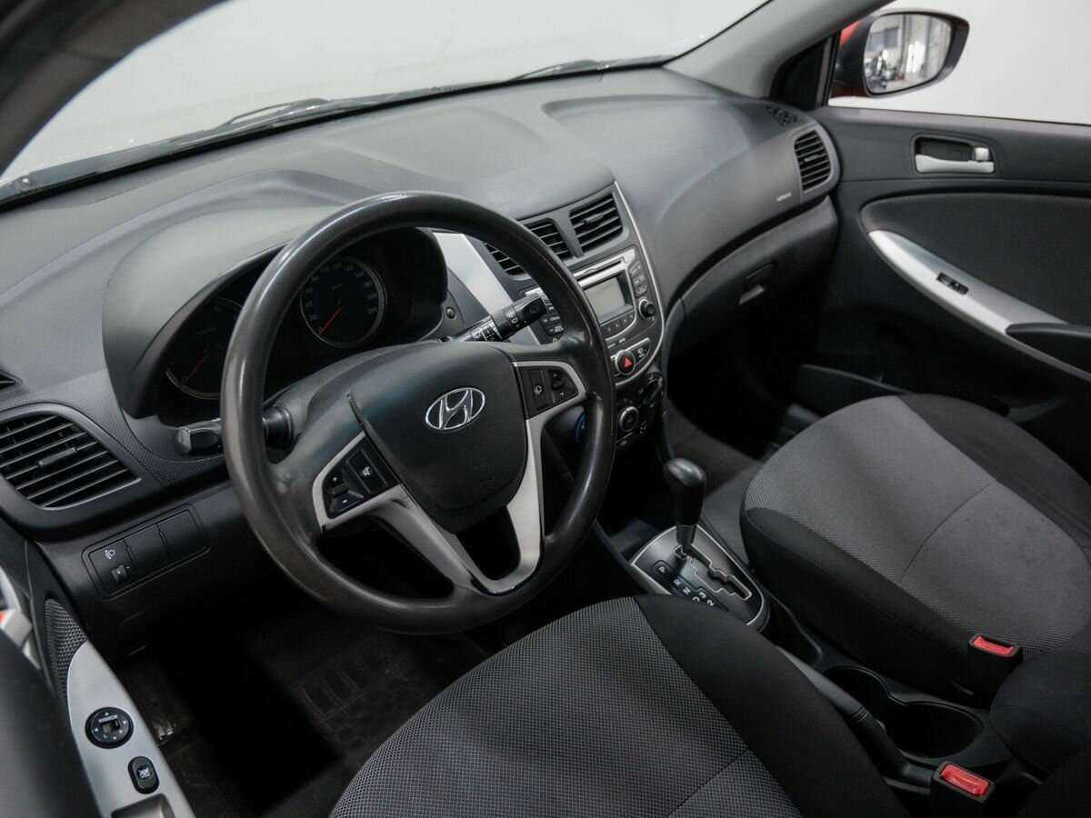 Hyundai Solaris 2012 года с пробегом. Фото: #11