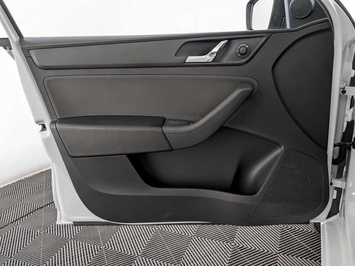 Skoda Rapid 2017 года с пробегом. Фото: #16