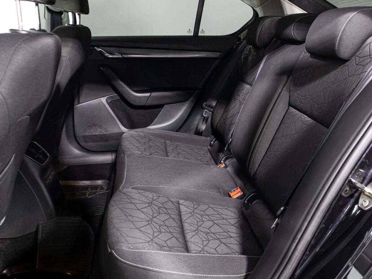 Skoda Octavia 2019 года с пробегом. Фото: #9