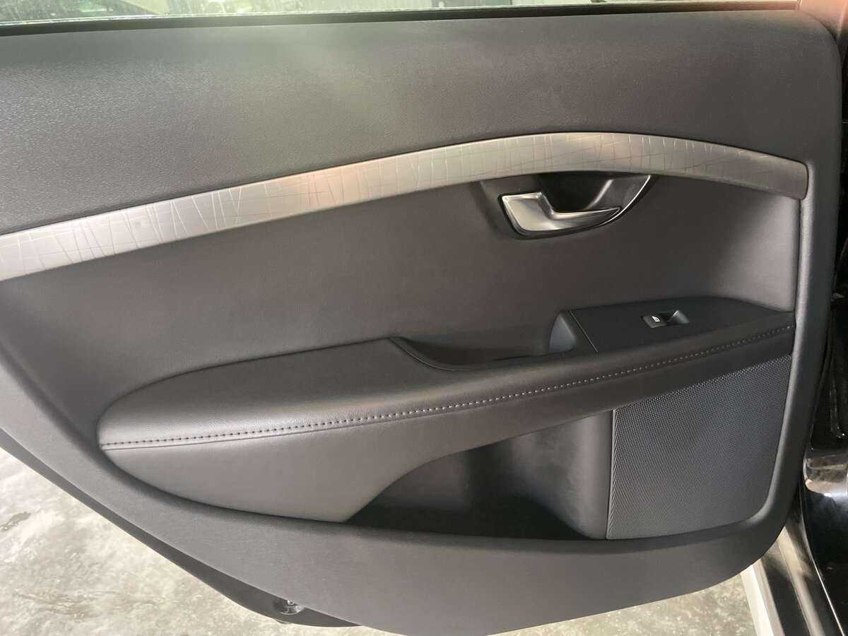 Volvo XC70 2012 года с пробегом. Фото: #28