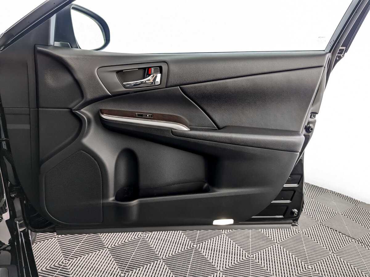 Toyota Camry 2016 года с пробегом. Фото: #20
