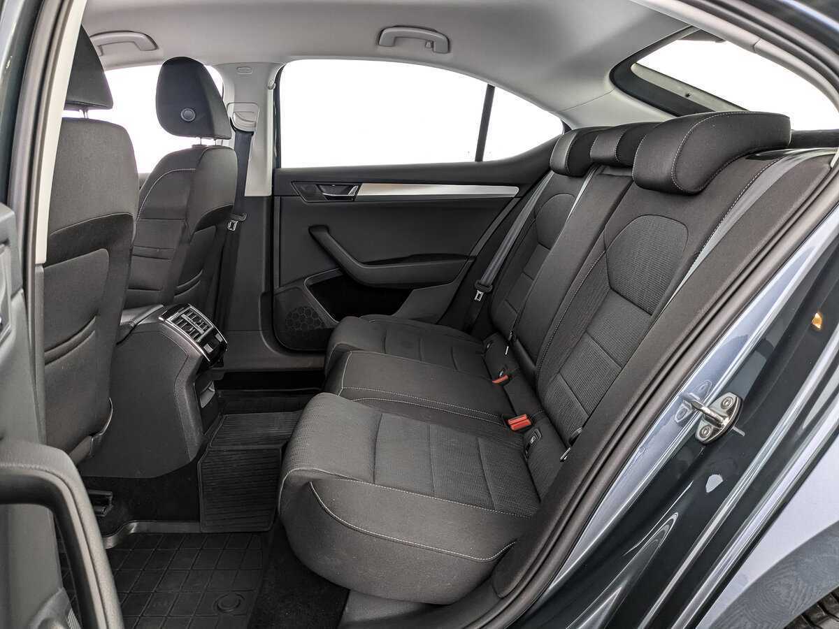 Skoda Superb 2019 года с пробегом. Фото: #13