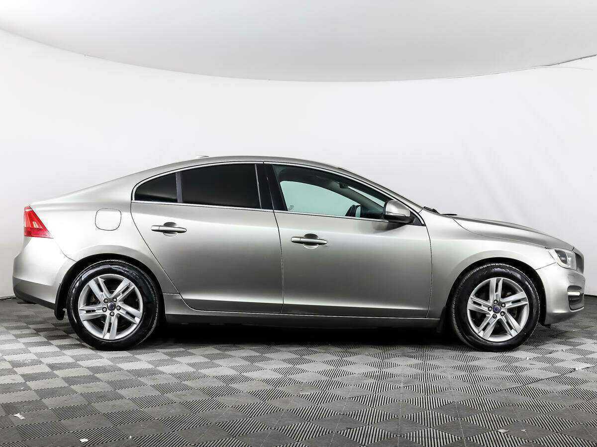 Volvo S60 2014 года с пробегом. Фото: #3
