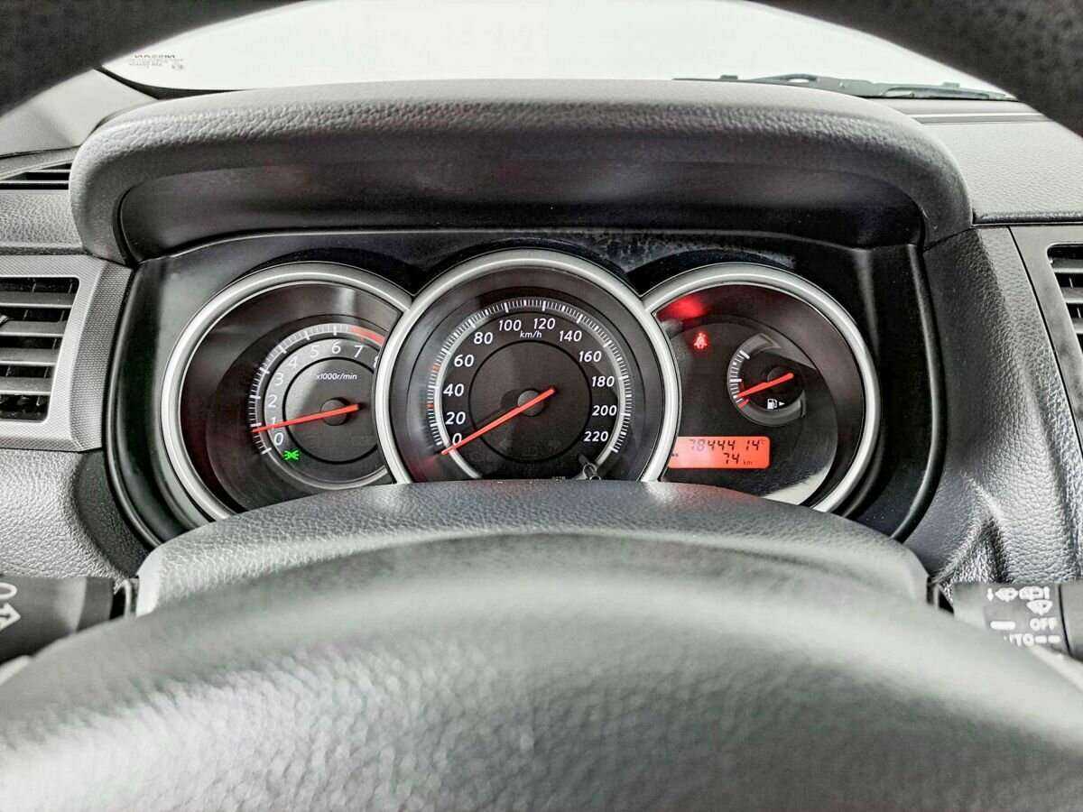 Nissan Tiida 2012 года с пробегом. Фото: #10