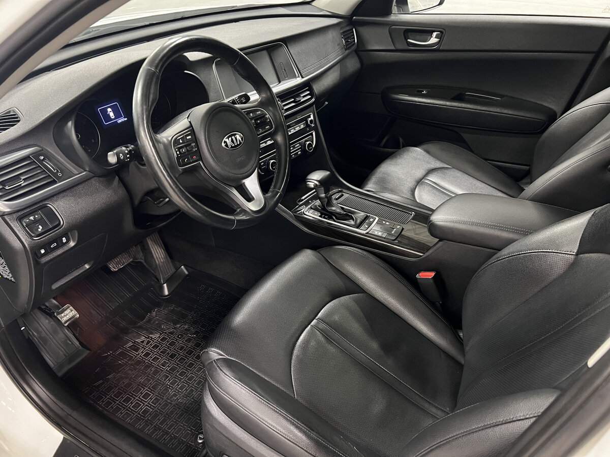 Kia K5 2017 года с пробегом. Фото: #15
