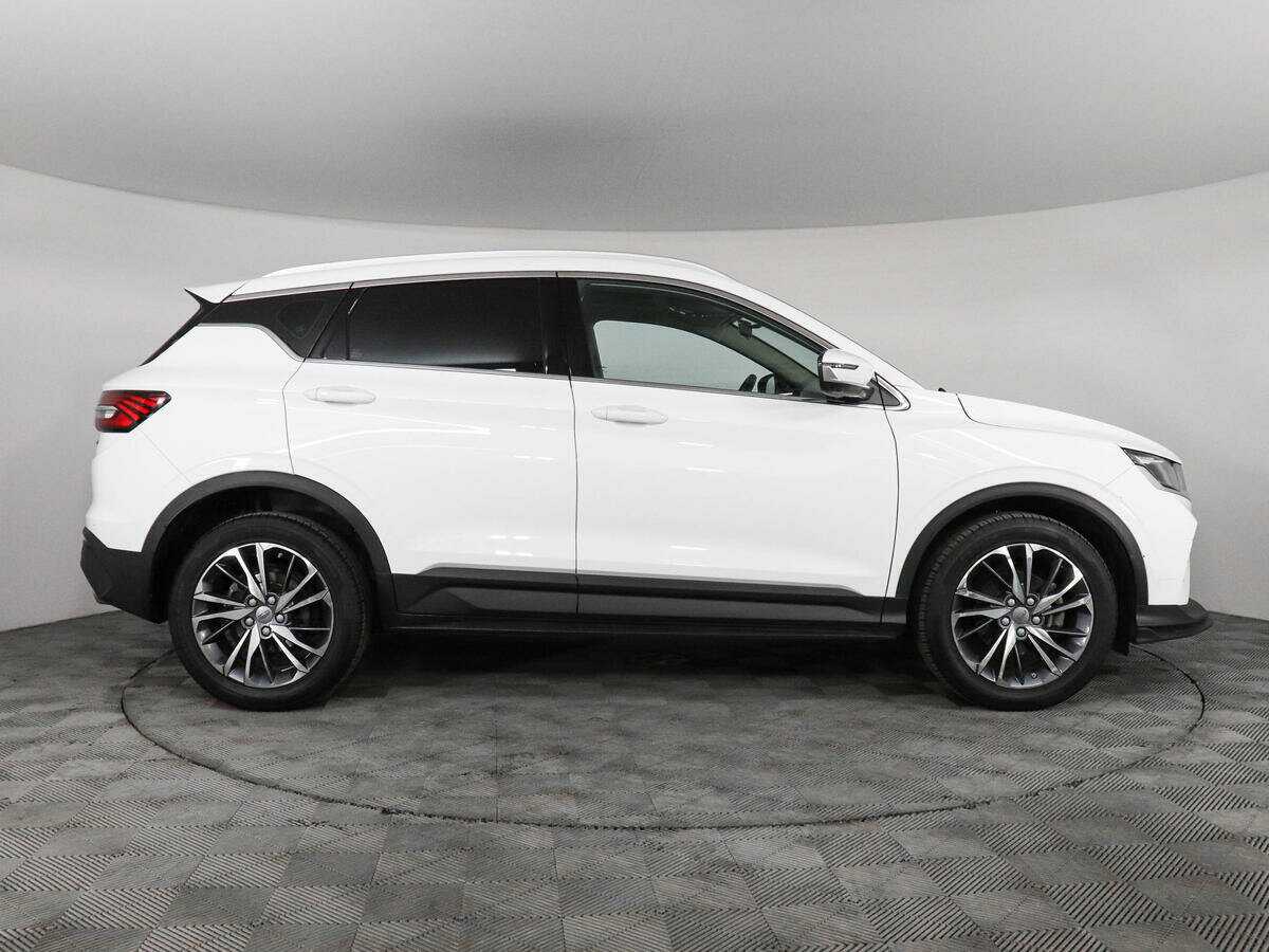 Geely Coolray 2021 года с пробегом. Фото: #3