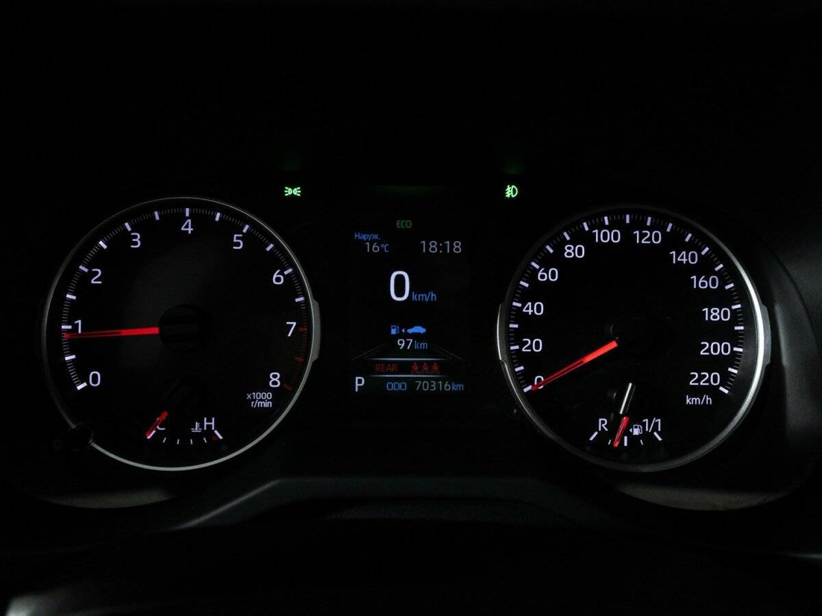 Toyota RAV4 2020 года с пробегом. Фото: #11