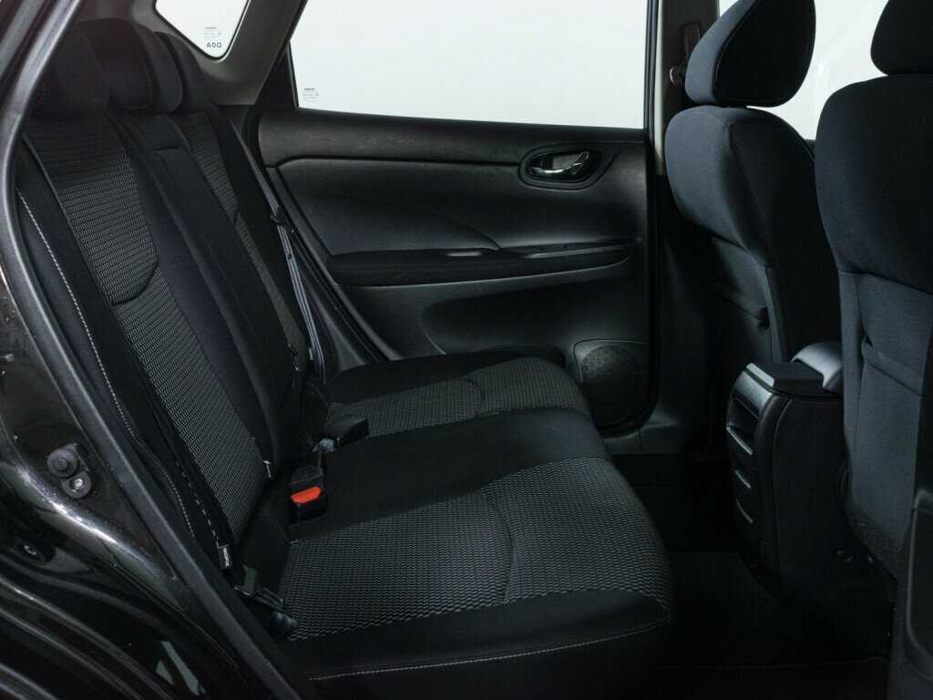 Nissan Tiida 2015 года с пробегом. Фото: #9