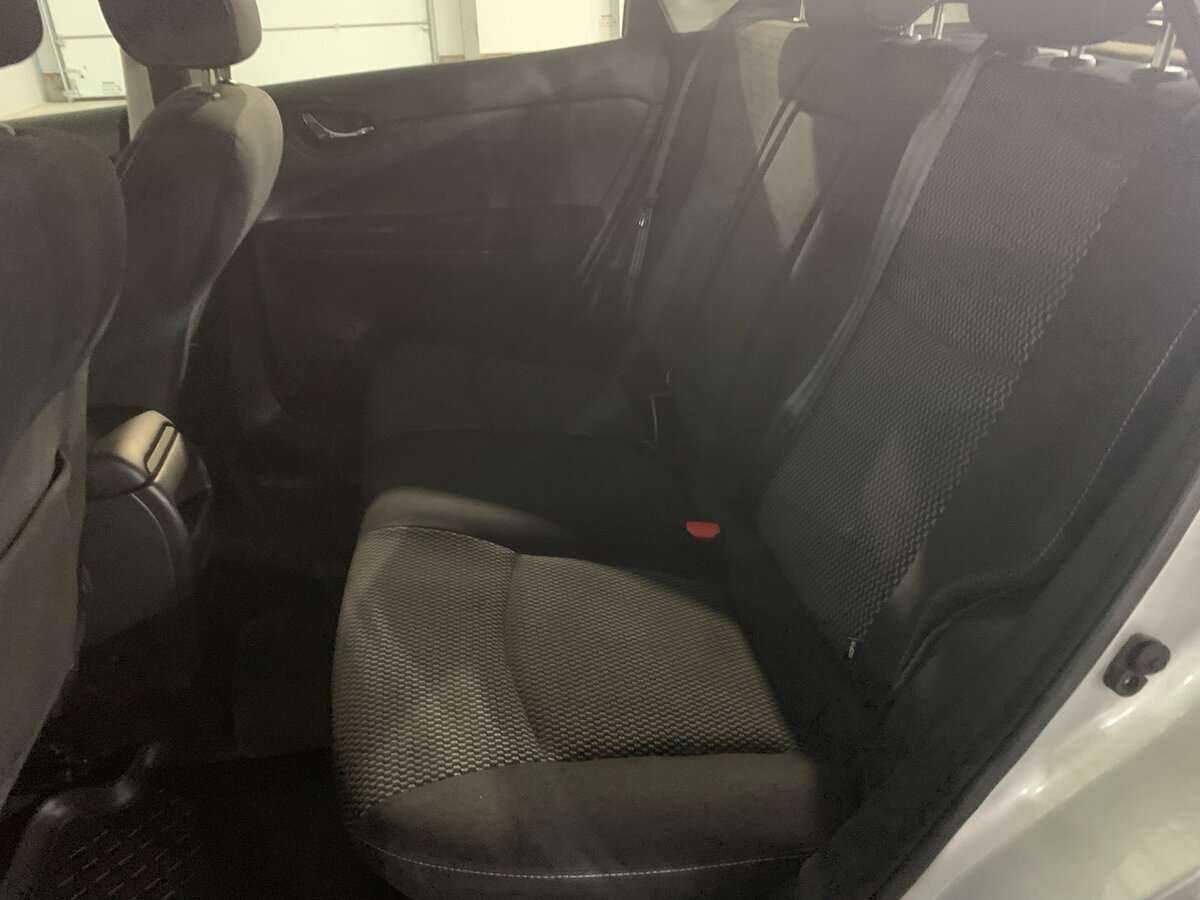 Nissan Tiida 2015 года с пробегом. Фото: #10