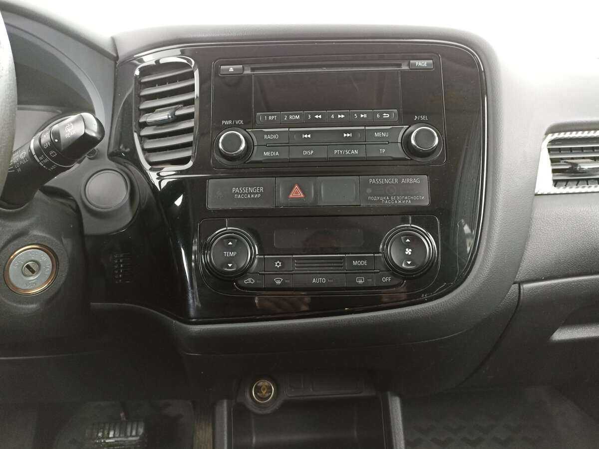 Mitsubishi Outlander 2014 года с пробегом. Фото: #12