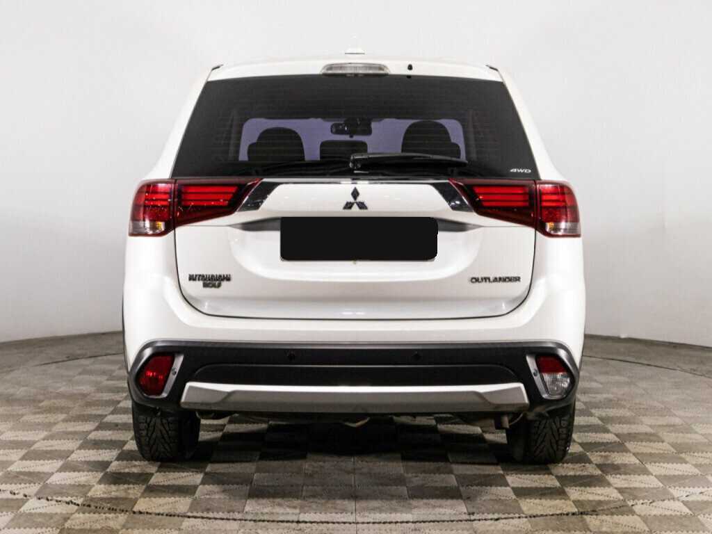 Mitsubishi Outlander 2018 года с пробегом. Фото: #5