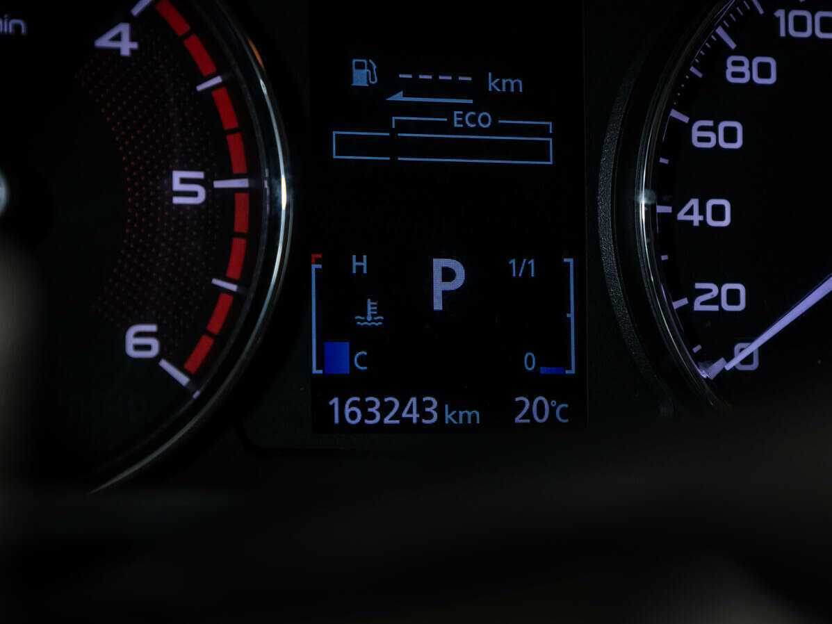 Mitsubishi Pajero Sport 2018 года с пробегом. Фото: #11