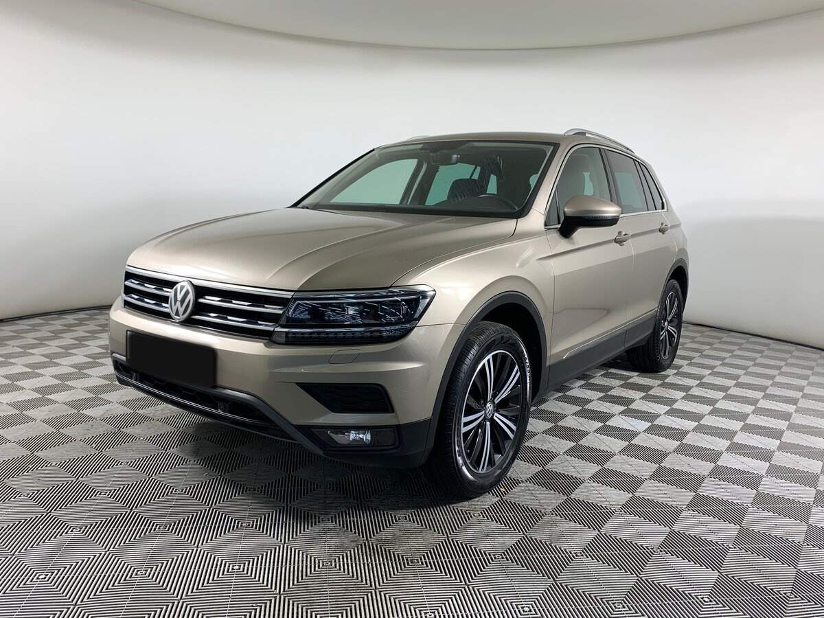Volkswagen Tiguan 2018 года с пробегом. Посмотреть фото