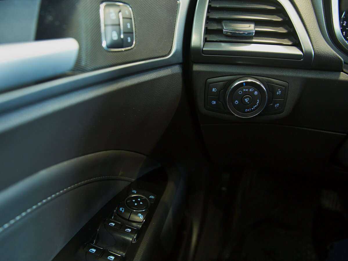 Ford Mondeo 2017 года с пробегом. Фото: #6