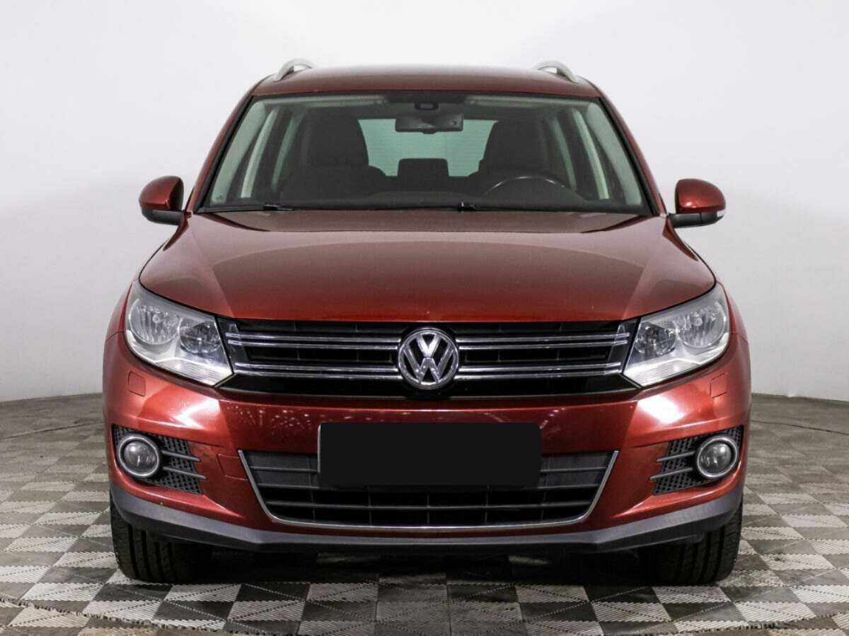 Volkswagen Tiguan 2012 года с пробегом. Фото: #1