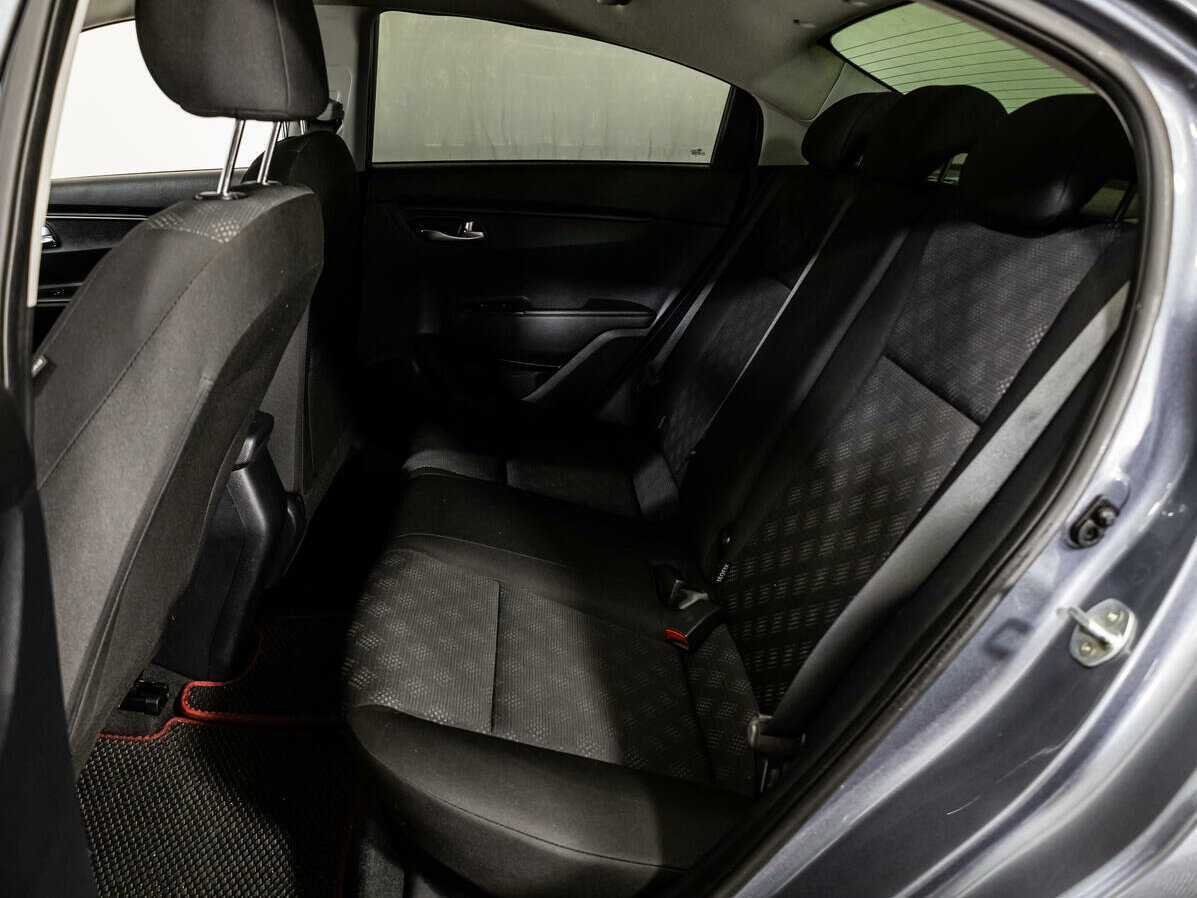 Kia Rio 2019 года с пробегом. Фото: #9