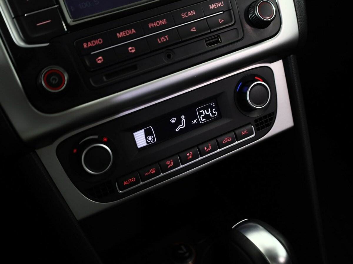 Volkswagen Polo 2015 года с пробегом. Фото: #12