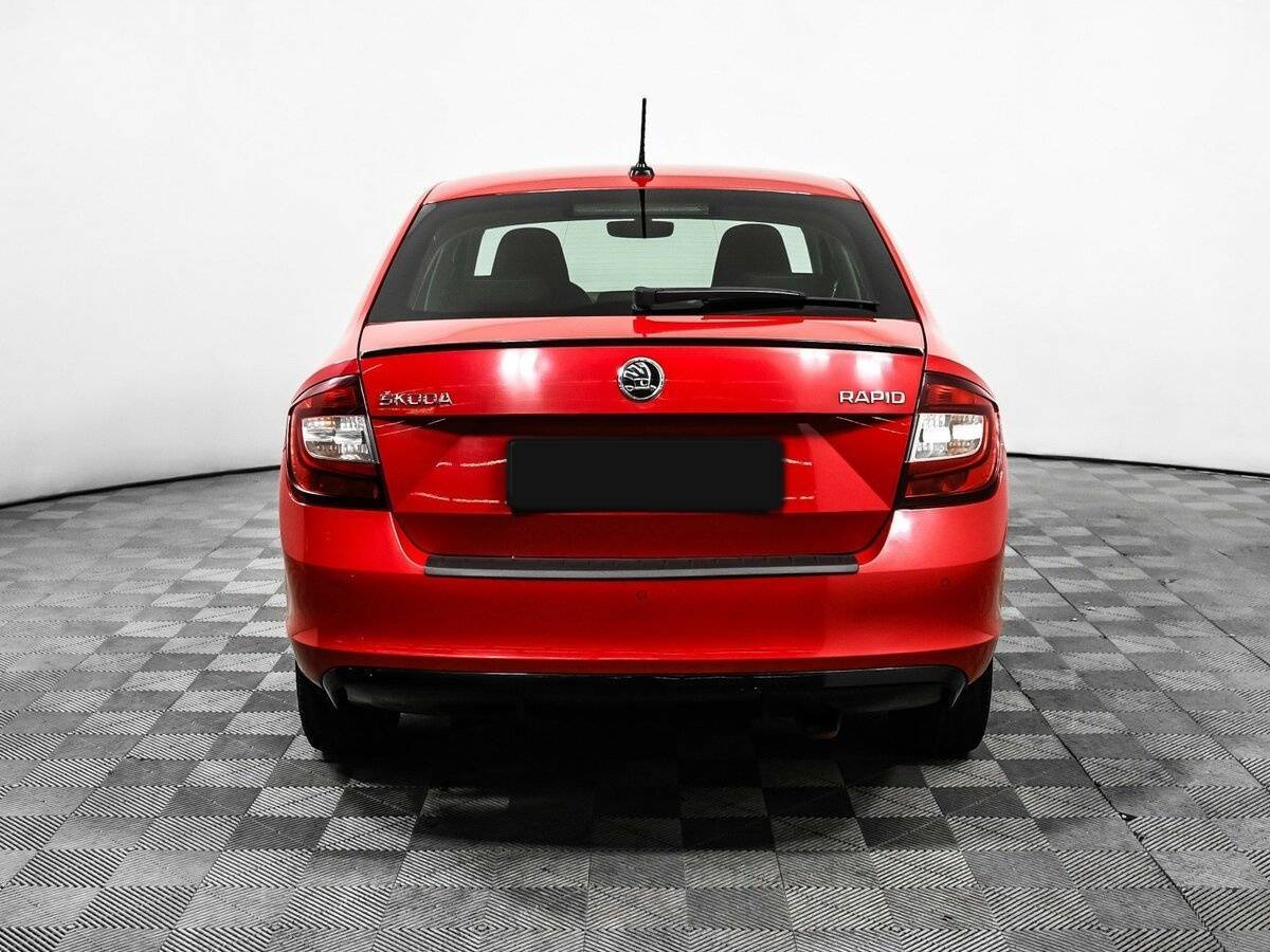 Skoda Rapid 2018 года с пробегом. Фото: #5