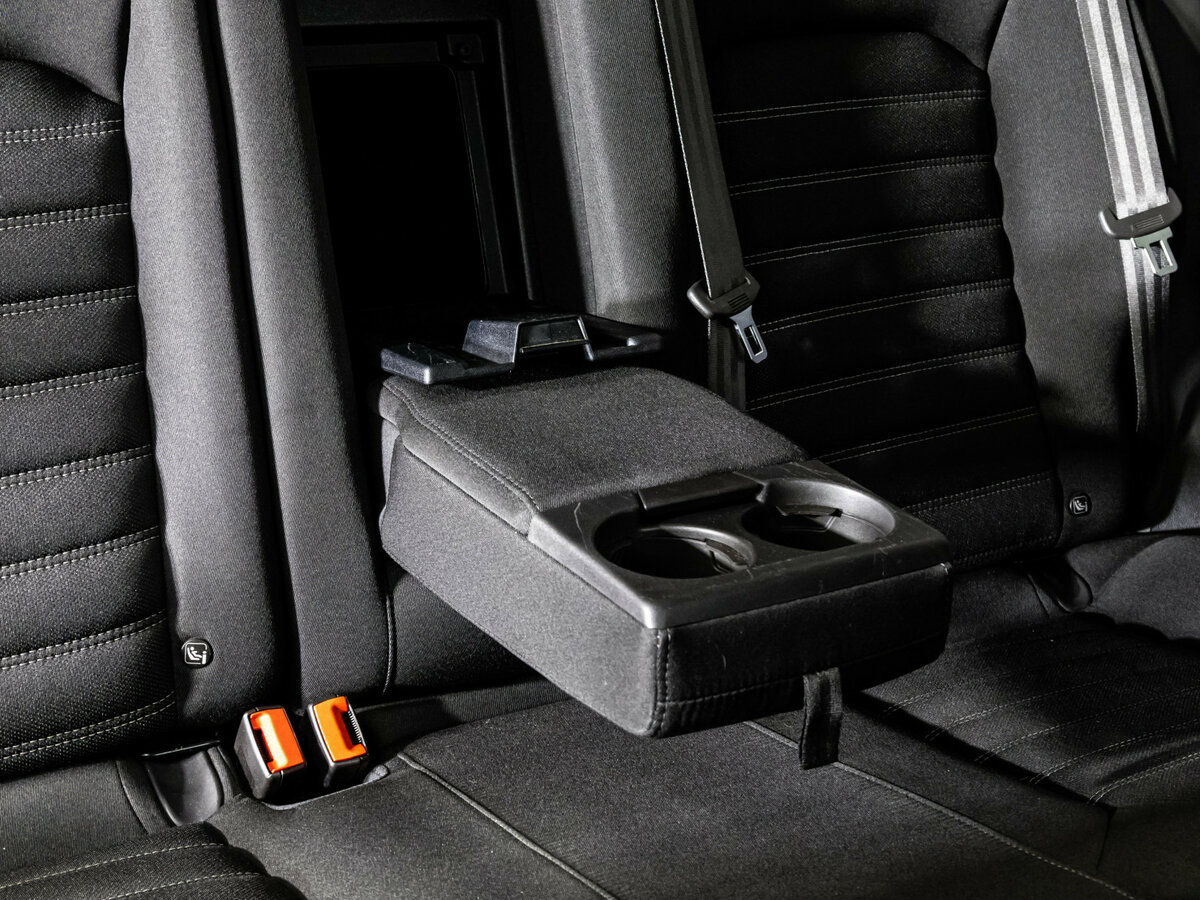 Ford Mondeo 2016 года с пробегом. Фото: #14