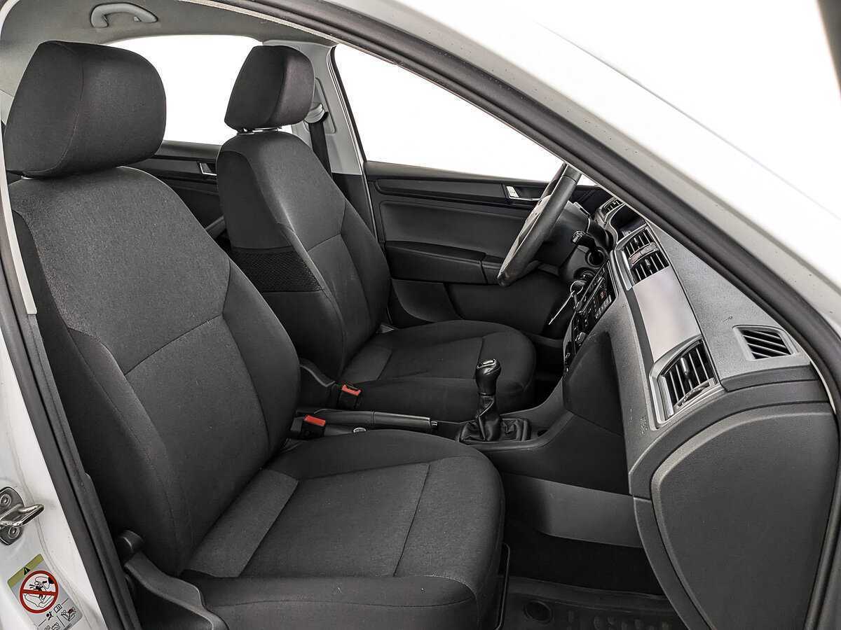 Skoda Rapid 2019 года с пробегом. Фото: #22