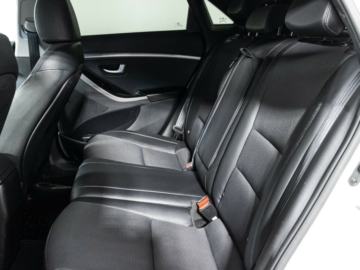 Hyundai i30 2015 года с пробегом. Фото: #9