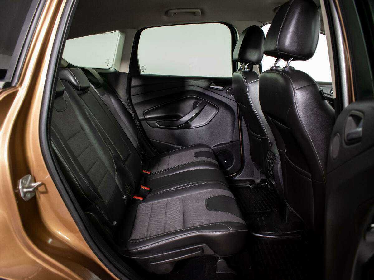 Ford Kuga 2013 года с пробегом. Фото: #7