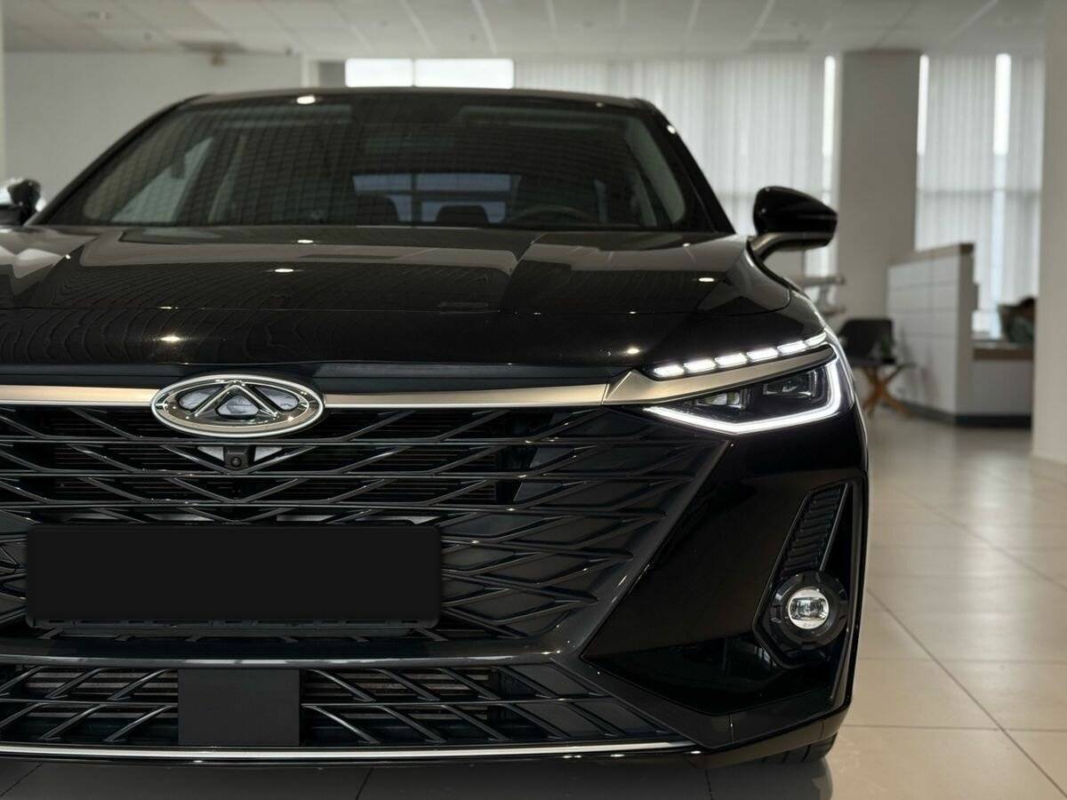 Chery Arrizo 8 2024 года с пробегом. Фото: #3