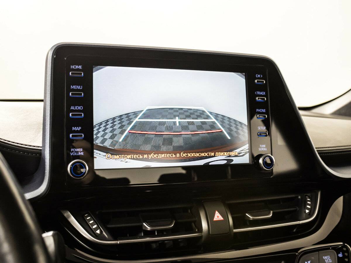 Toyota C-HR 2019 года с пробегом. Фото: #12